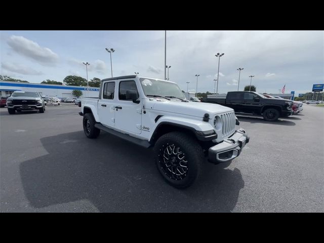 2022 Jeep Gladiator Overland