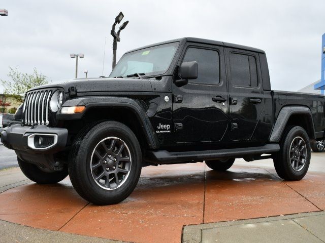 2022 Jeep Gladiator Overland