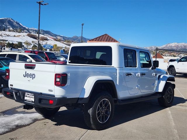 2022 Jeep Gladiator Overland