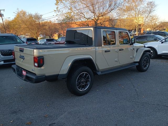 2022 Jeep Gladiator Overland