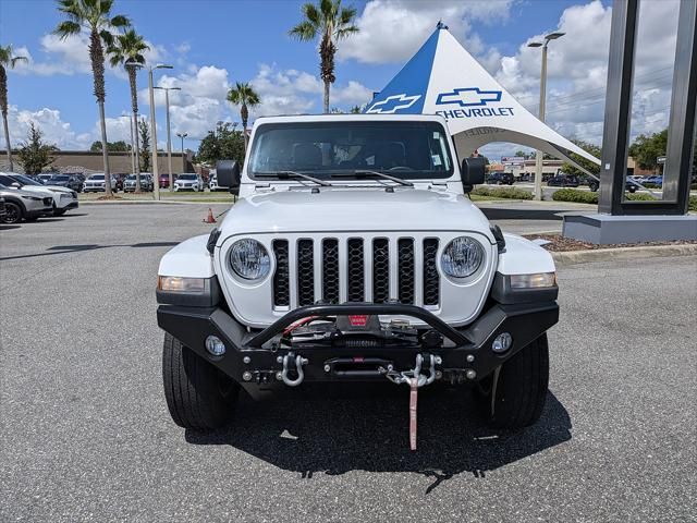 2022 Jeep Gladiator Overland
