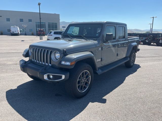 2022 Jeep Gladiator Overland