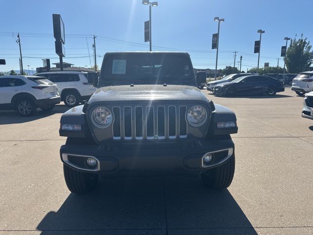 2022 Jeep Gladiator Overland