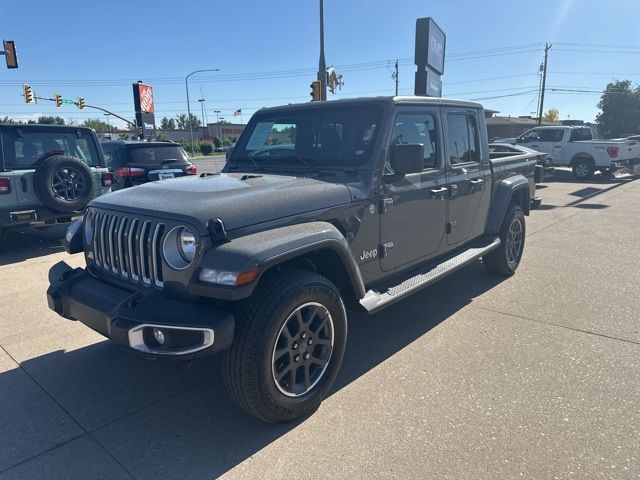 2022 Jeep Gladiator Overland