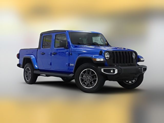 2022 Jeep Gladiator Overland