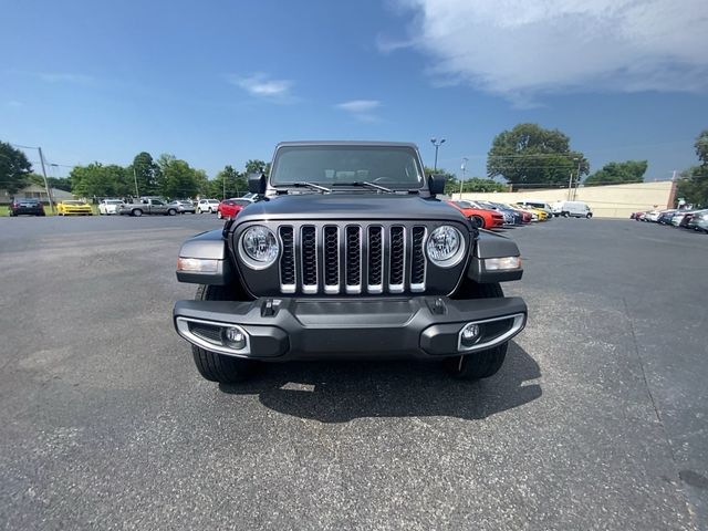 2022 Jeep Gladiator Overland