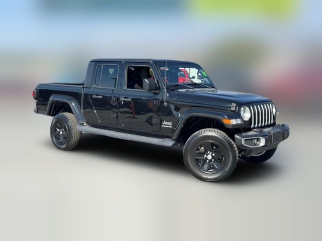 2022 Jeep Gladiator Overland