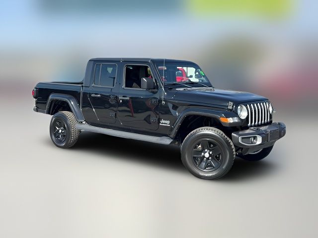 2022 Jeep Gladiator Overland