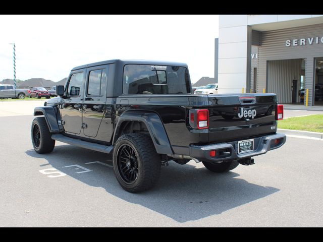 2022 Jeep Gladiator Overland