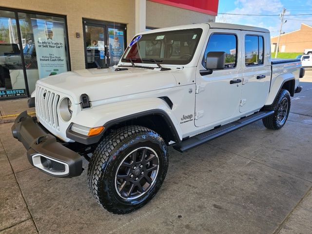 2022 Jeep Gladiator Overland