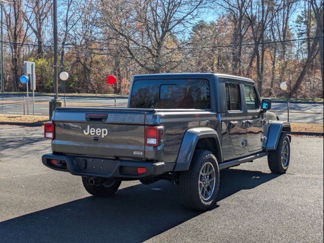 2022 Jeep Gladiator Overland