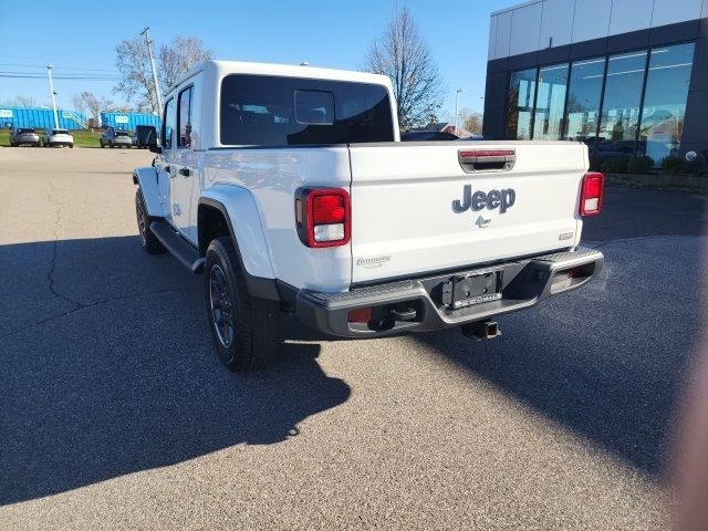 2022 Jeep Gladiator Overland