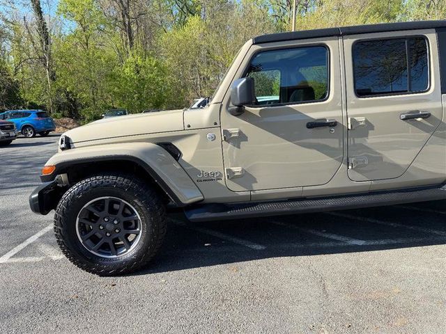 2022 Jeep Gladiator Overland