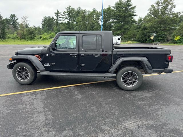 2022 Jeep Gladiator Overland