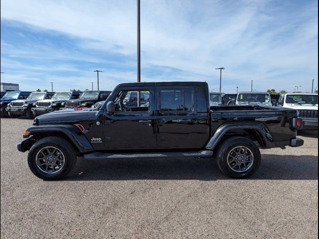 2022 Jeep Gladiator Overland