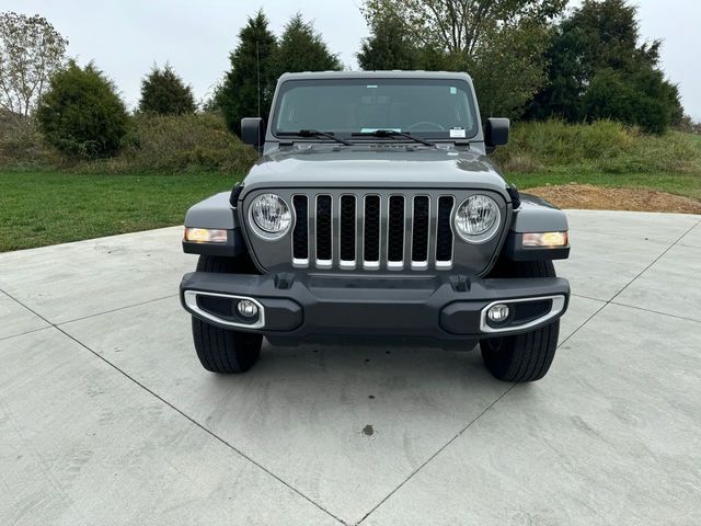 2022 Jeep Gladiator Overland