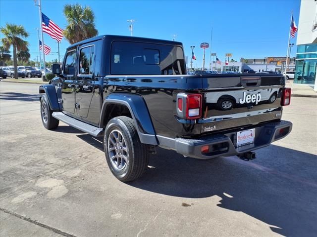 2022 Jeep Gladiator Overland