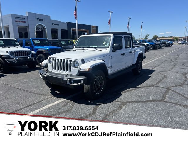 2022 Jeep Gladiator Overland