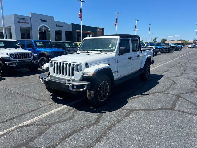 2022 Jeep Gladiator Overland