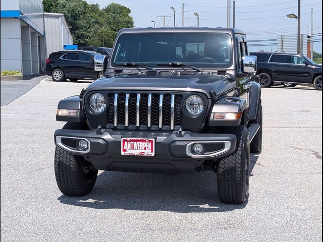2022 Jeep Gladiator Overland