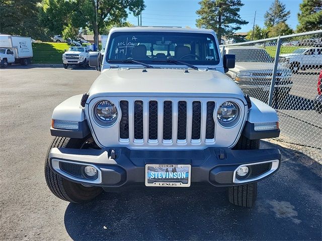 2022 Jeep Gladiator Overland