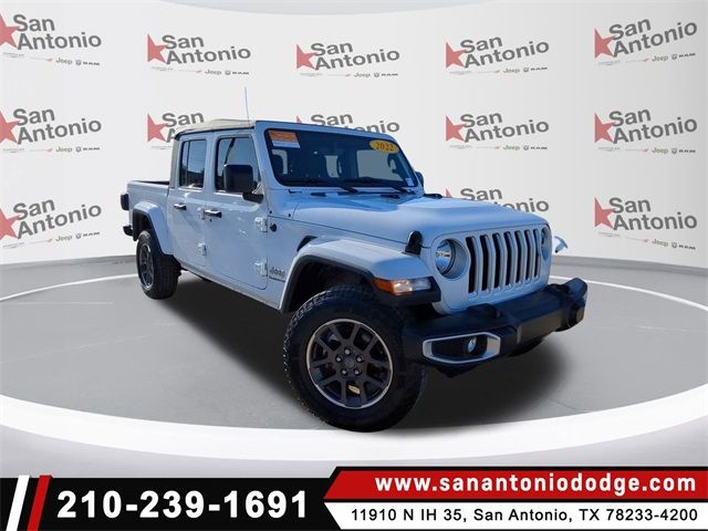 2022 Jeep Gladiator Overland