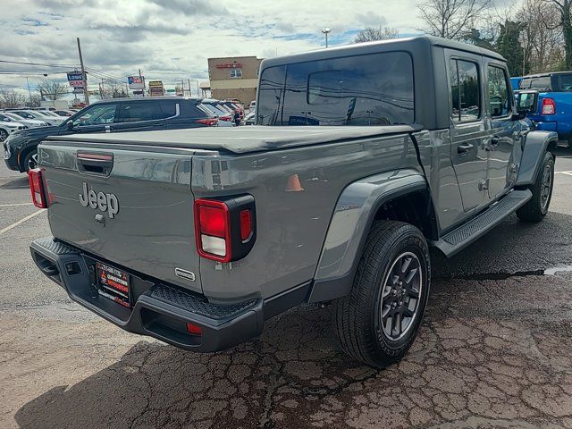 2022 Jeep Gladiator Overland