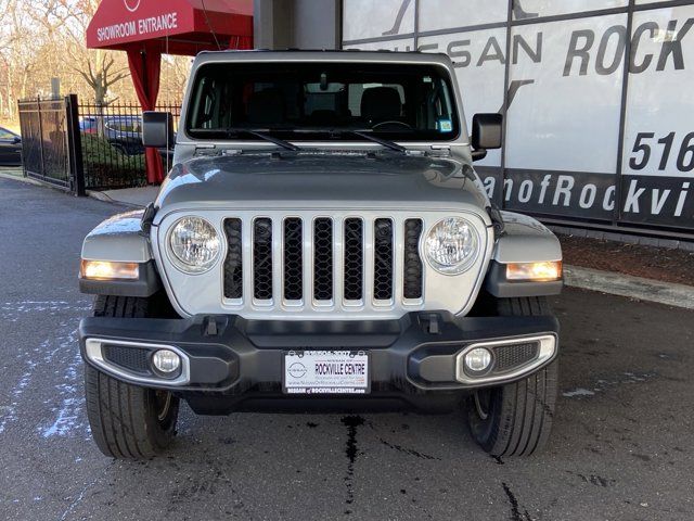 2022 Jeep Gladiator Overland