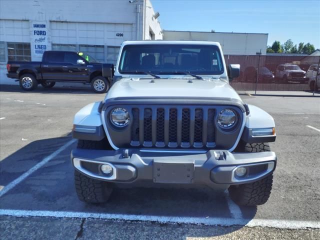 2022 Jeep Gladiator Overland