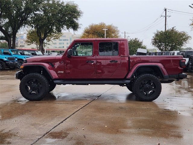 2022 Jeep Gladiator Overland