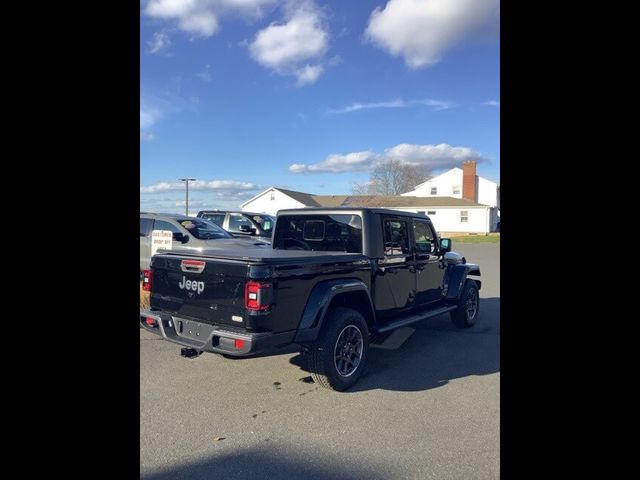 2022 Jeep Gladiator Overland