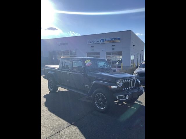 2022 Jeep Gladiator Overland