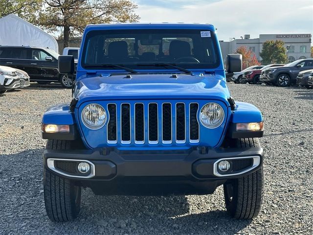 2022 Jeep Gladiator Overland