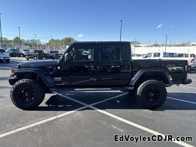 2022 Jeep Gladiator Overland