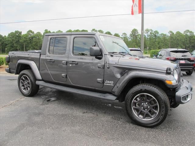 2022 Jeep Gladiator Overland