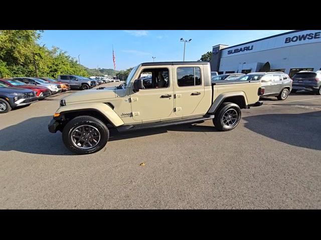 2022 Jeep Gladiator Overland