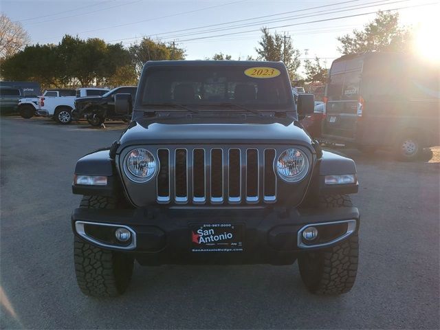 2022 Jeep Gladiator Overland