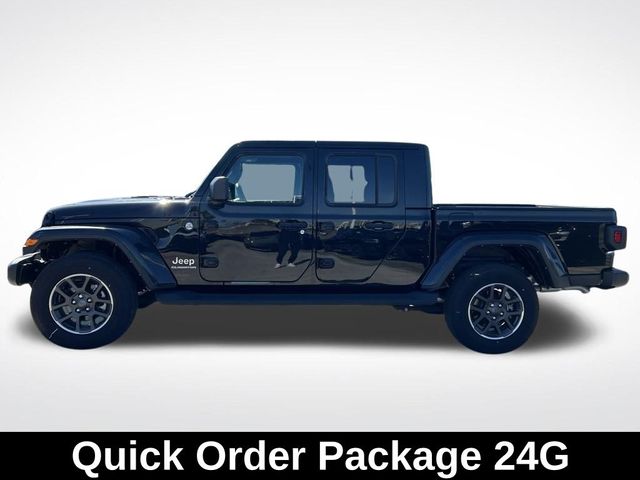 2022 Jeep Gladiator Overland