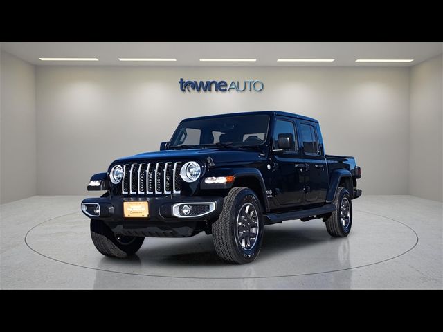 2022 Jeep Gladiator Overland