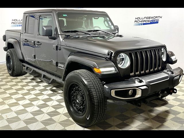 2022 Jeep Gladiator Overland