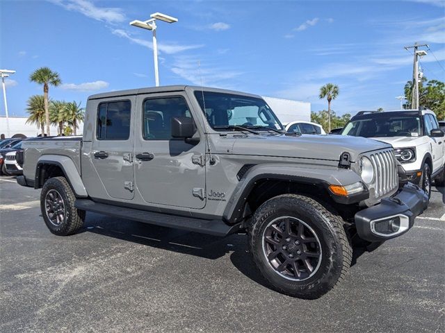 2022 Jeep Gladiator Overland