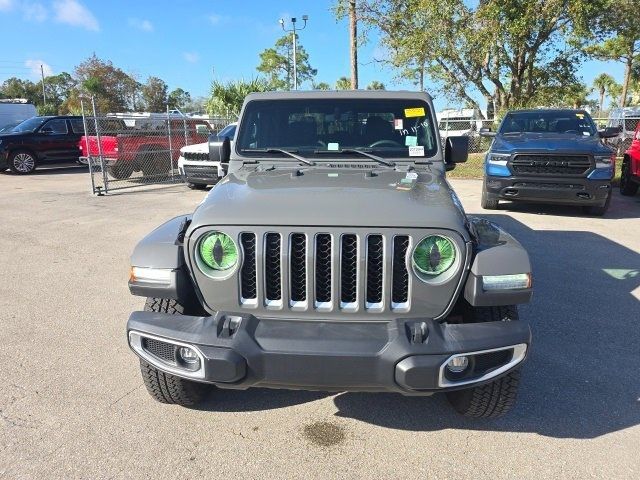 2022 Jeep Gladiator Overland