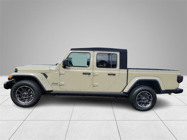 2022 Jeep Gladiator Overland