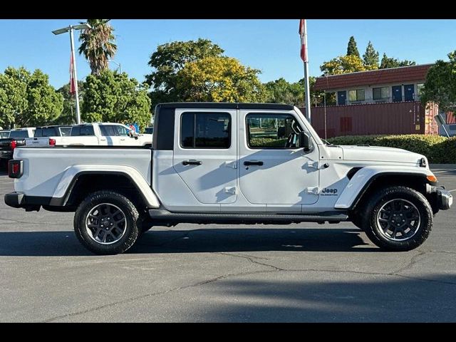 2022 Jeep Gladiator Overland