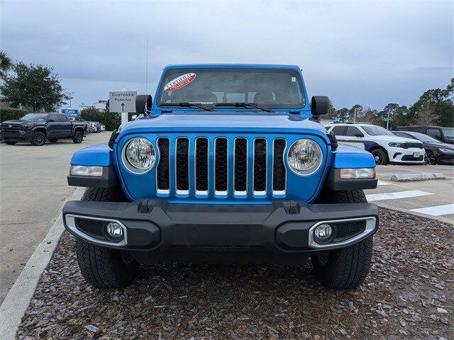 2022 Jeep Gladiator Overland