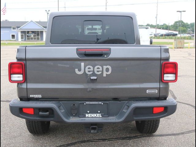 2022 Jeep Gladiator Overland