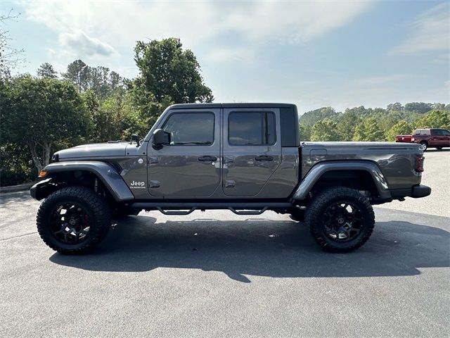 2022 Jeep Gladiator Overland