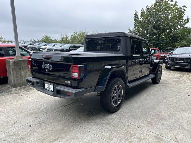 2022 Jeep Gladiator Overland