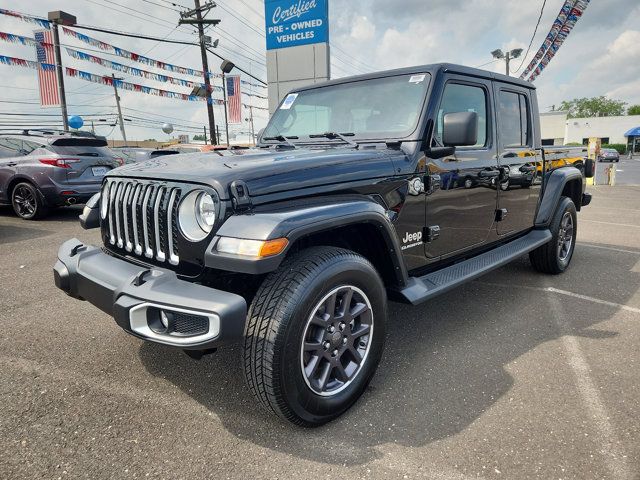 2022 Jeep Gladiator Overland