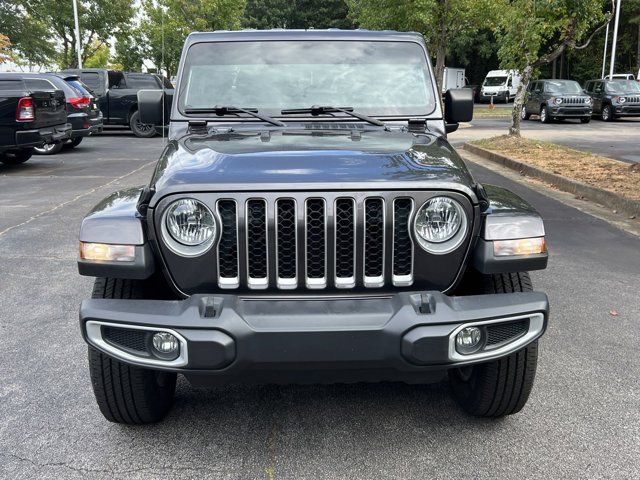 2022 Jeep Gladiator Overland